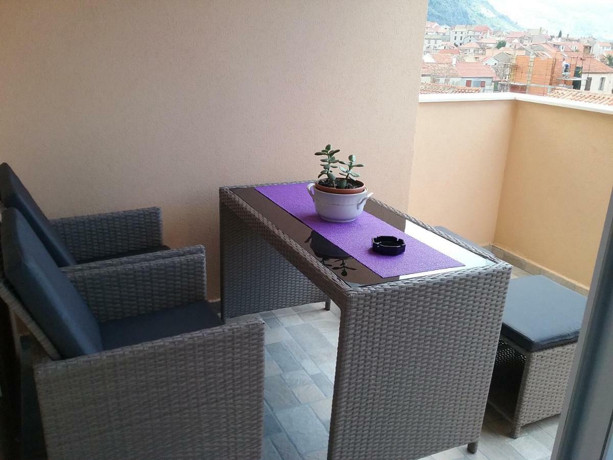 Apartment Willy Komiza Luaran gambar