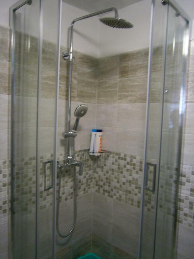 Apartment Willy Komiza Luaran gambar