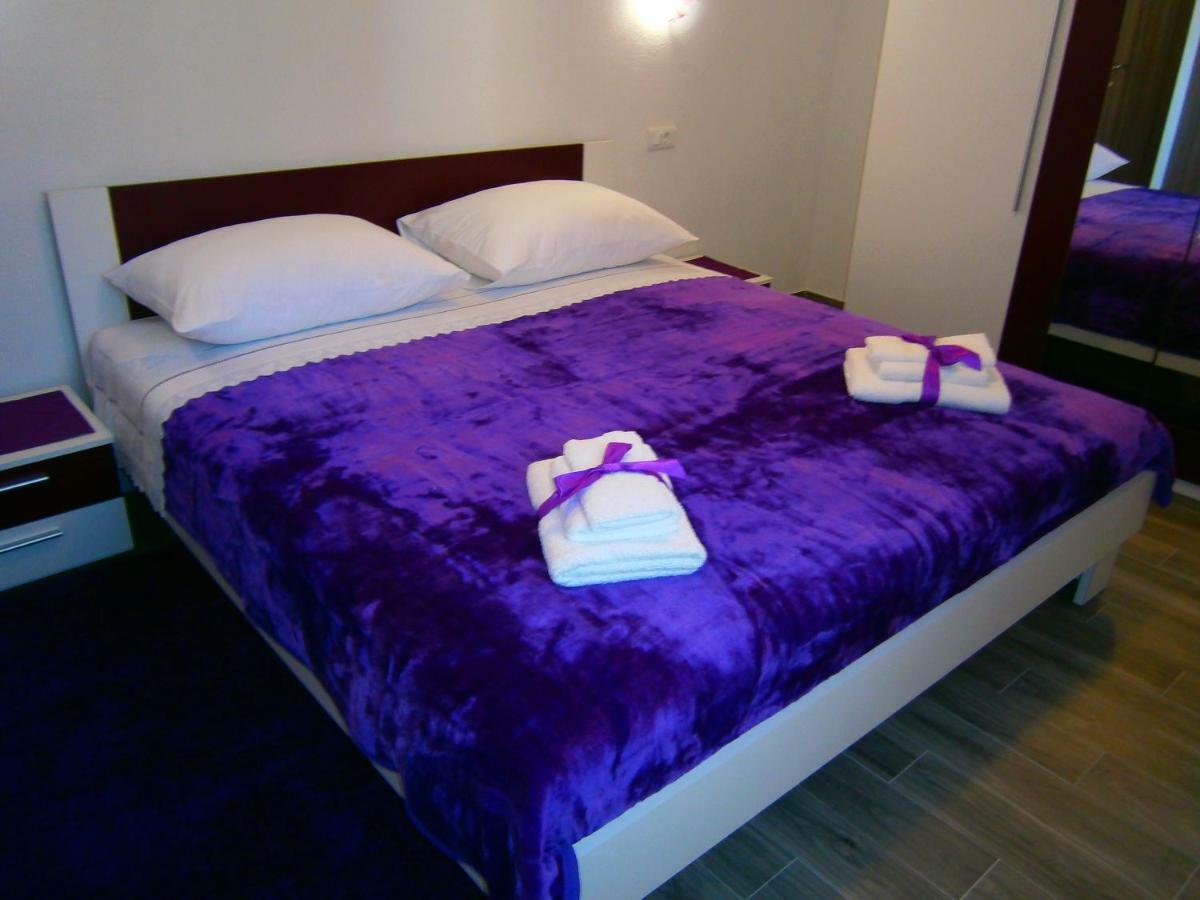 Apartment Willy Komiza Luaran gambar