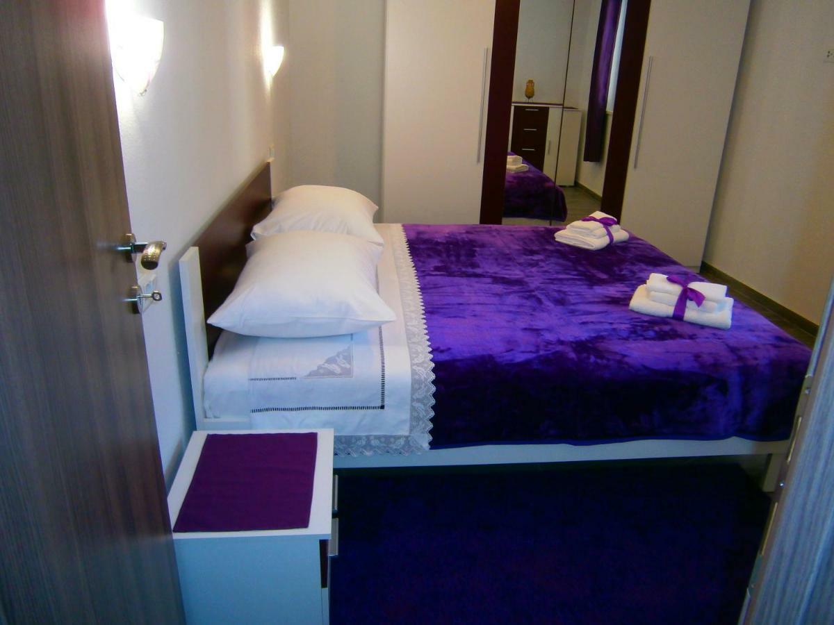 Apartment Willy Komiza Luaran gambar